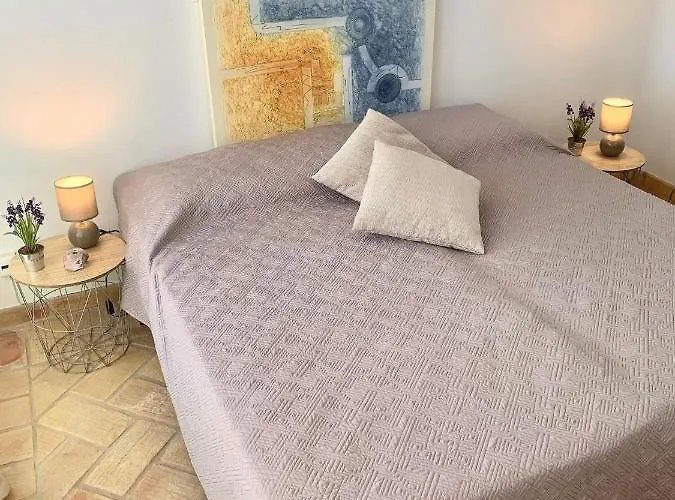 Villa Amendoeiras 52